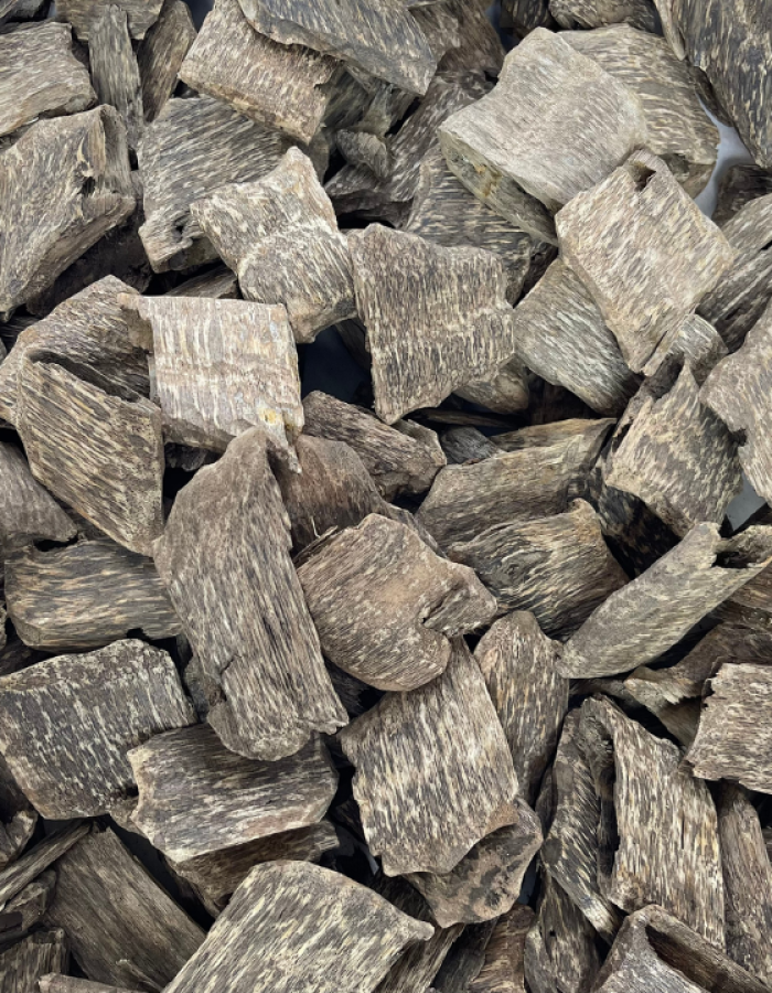 Luxury Grade AA+ Agarwood Oud Chips – Resin-Rich Natural Aromatic Wood